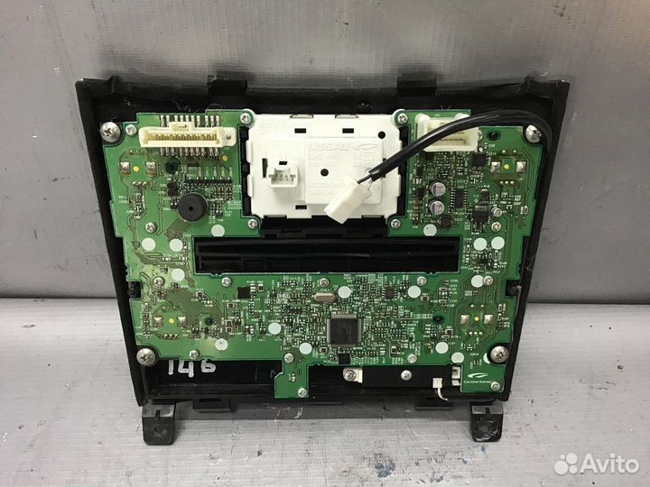 Блок управления климатической установкой Infiniti