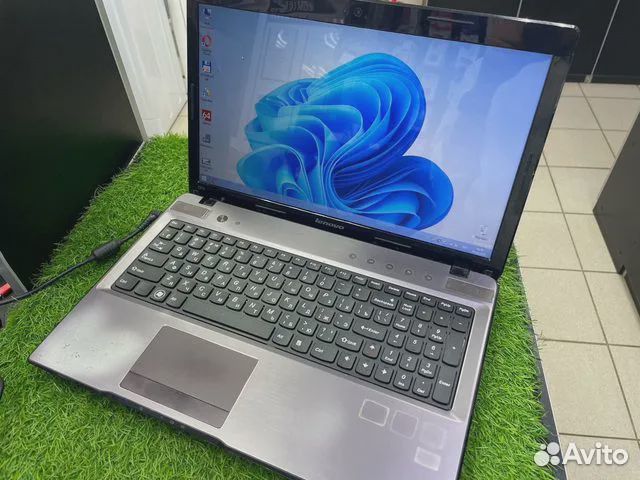 Lenovo IdeaPad Z570 i5-2430M/4/500/GT 540M