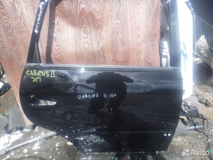 Дверь З.П Kia Carens 2002-2006 0K2JA72020