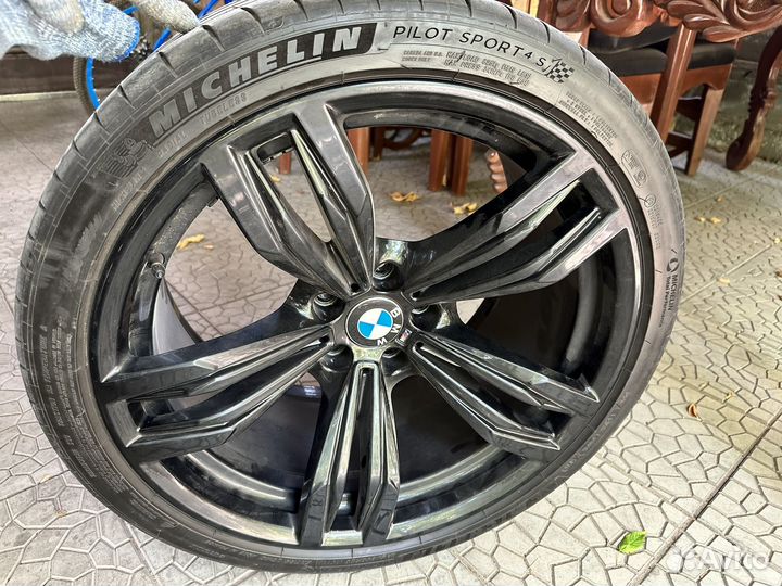 Диски BMW M6 gran coupe F-06 style 433 R20