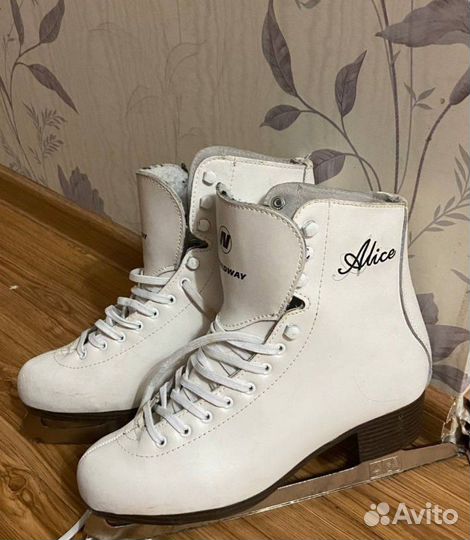 Коньки фигурные