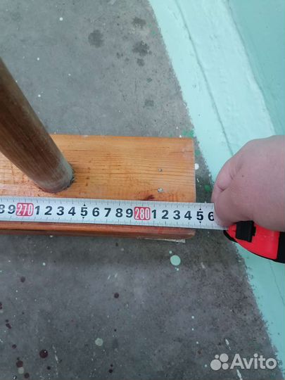 Лестница деревянная