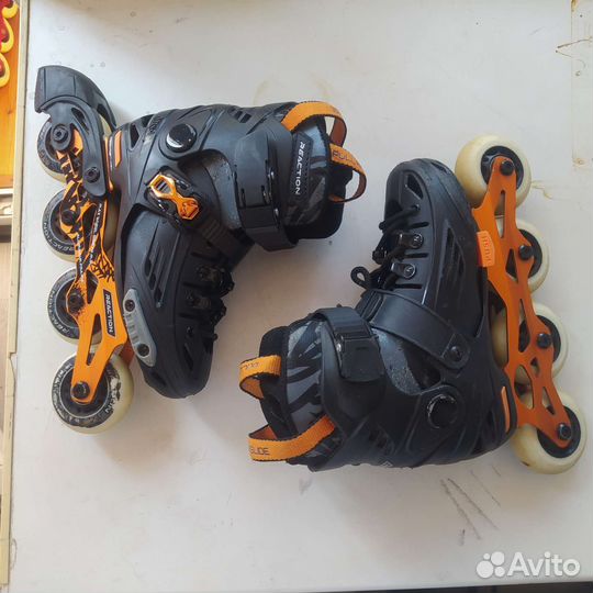 Роликовые коньки