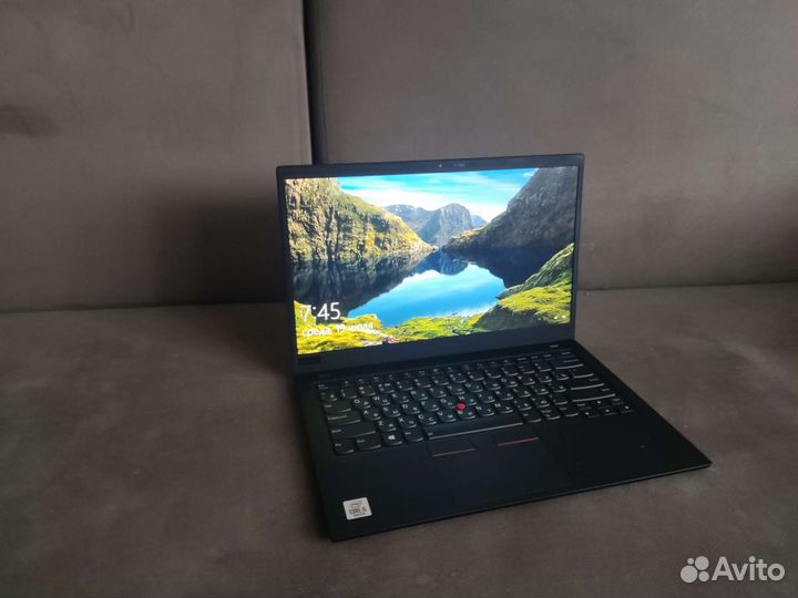 Lenovo thinkpad x1 carbon gen 8 core i5