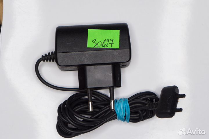 Зарядное устройство Sony Ericssson для кноп телеф