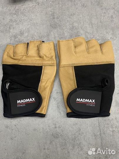 Спортивные перчатки