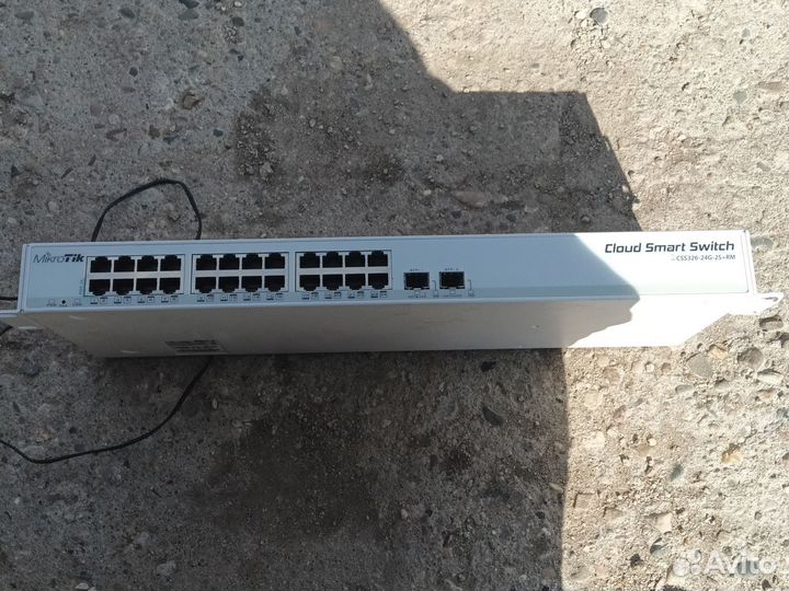Switch коммутатор mikrotik CSS326-24G-2S+RM