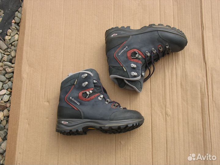 Трекинговые женские ботинки Lowa Albula