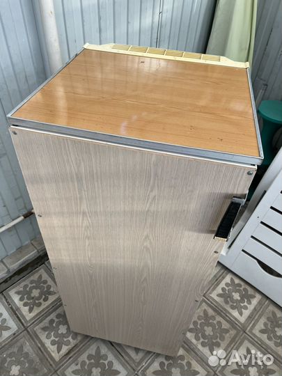 Холодильник Полюс и Саратов