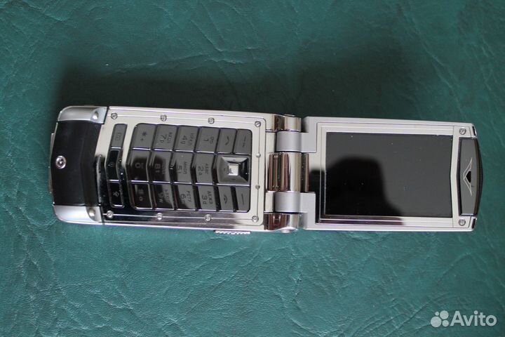 Vertu Constellation Ayxta