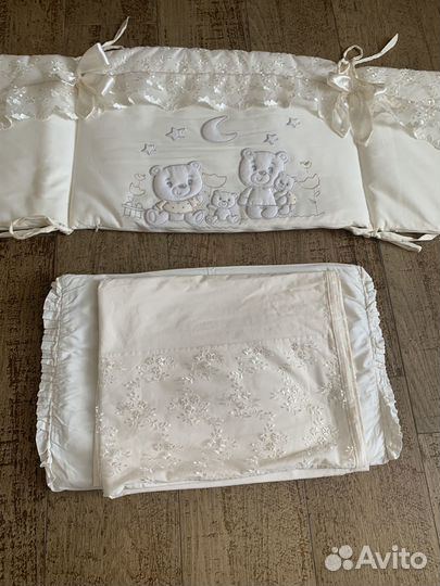 Бортики в кроватку б/у