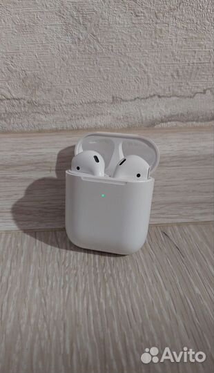 AirPods Wireless Charging Case