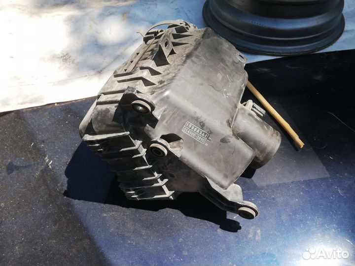 Корпус воздушного фильтра на митсубиси аутлендер х