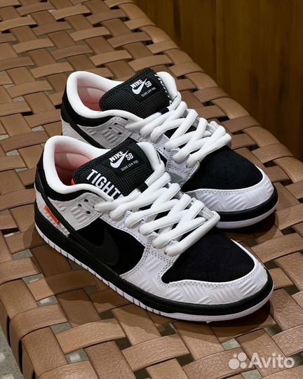 Nike Dunk Low SB x tightbooth