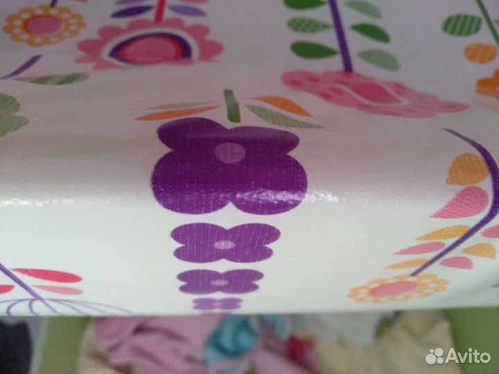 Пеленальный столик на кроватку