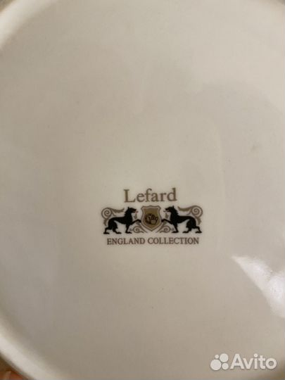 Набор столовой посуды и чайный сервиз