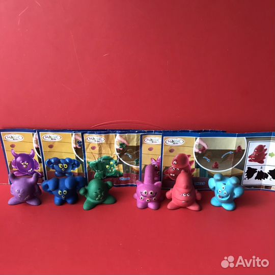 Игрушки из киндеров