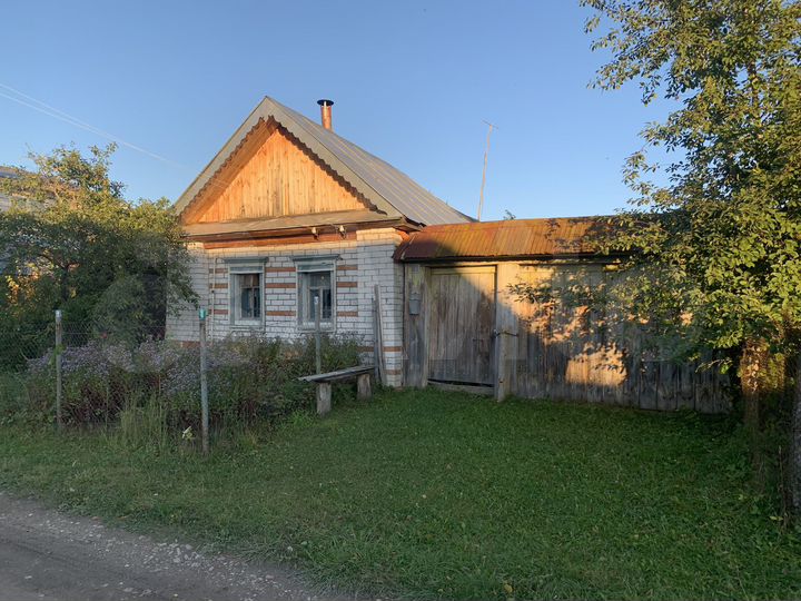 Дом 20 м² на участке 25 сот.