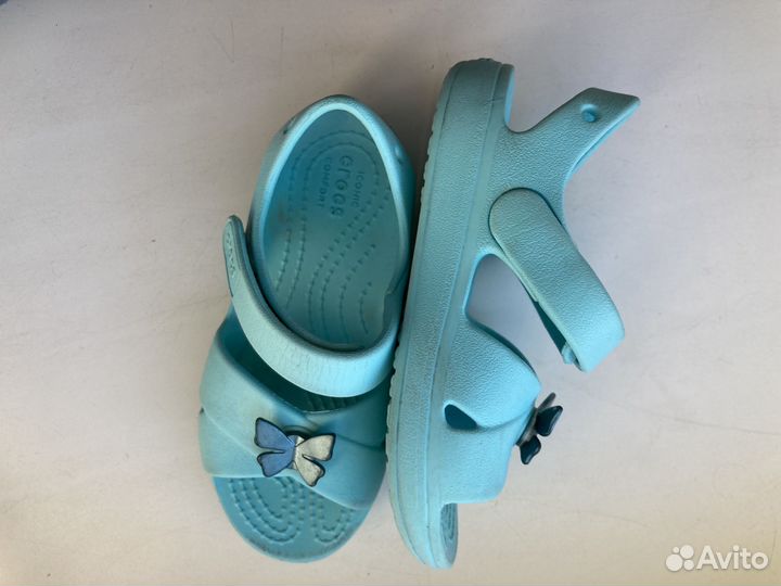 Босоножки crocs