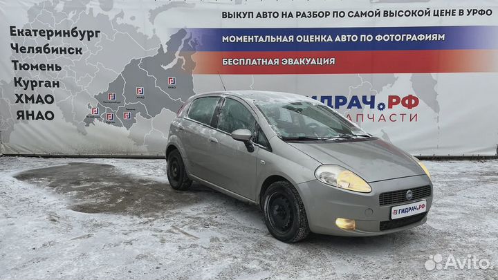 Крыло заднее правое Fiat Punto (199)