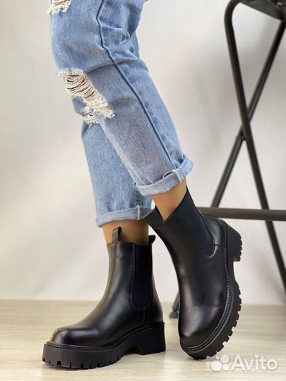 Полуботинки женские челси Balenciaga