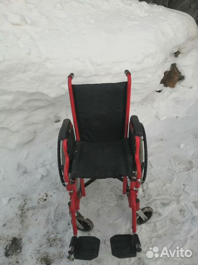 Коляска инвалидная