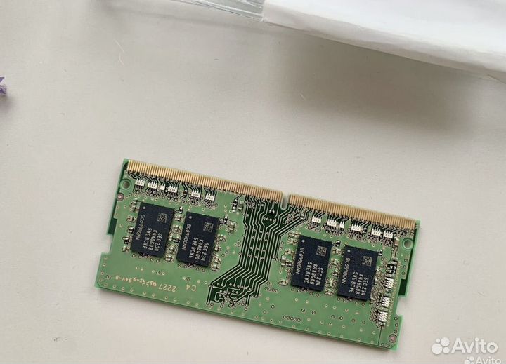 Оперативная память Samsung DDR4 16 гб DDR4
