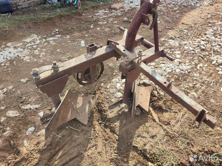 Плуг на т 25