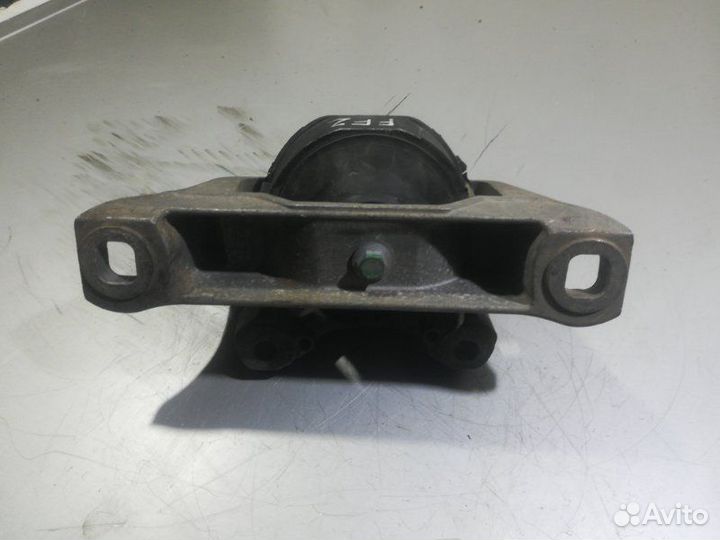 Опора кпп правая Ford Focus 2 2005-2008