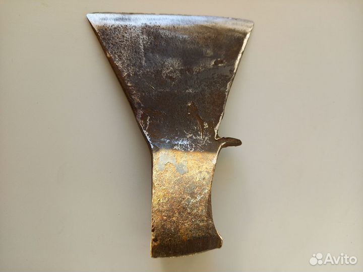Топор антикварный