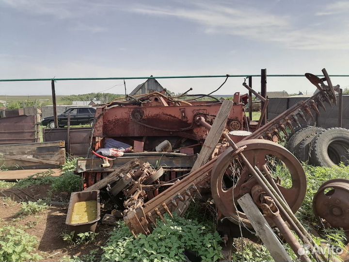 Пресс-подборщик Киргизстан ППЛ-Ф-1.6, 2000