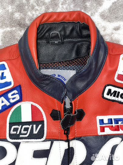 568.Мотокуртка р48