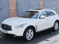 Infiniti QX70 3.0 AT, 2015, 55 600 км, с пробегом, цена 3 290 000 руб.