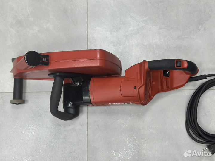 Отрезная машина Hilti DCH 300