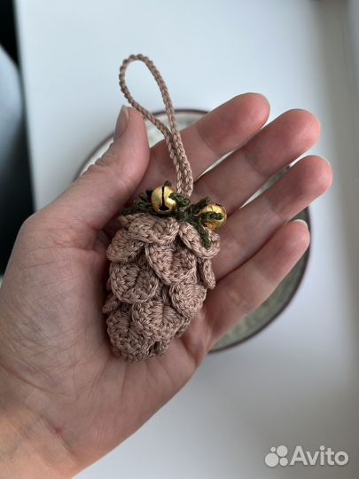 Брелок обвес на сумку Шишка