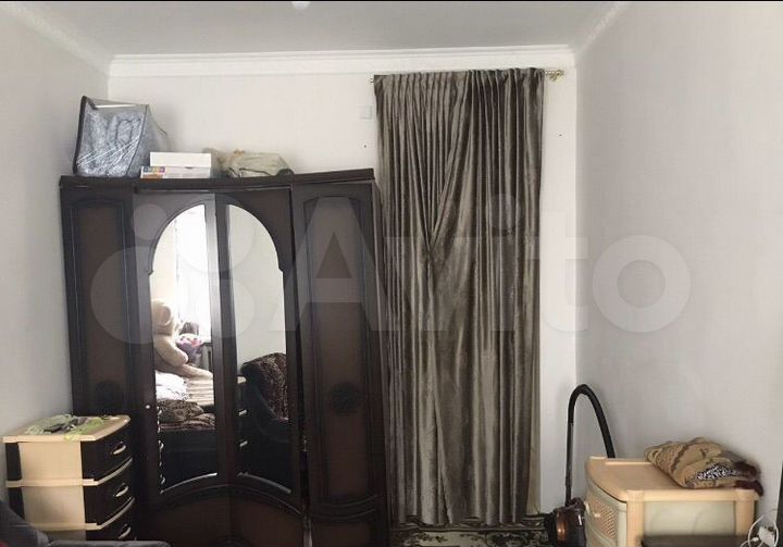 4-к. квартира, 80 м², 1/4 эт.