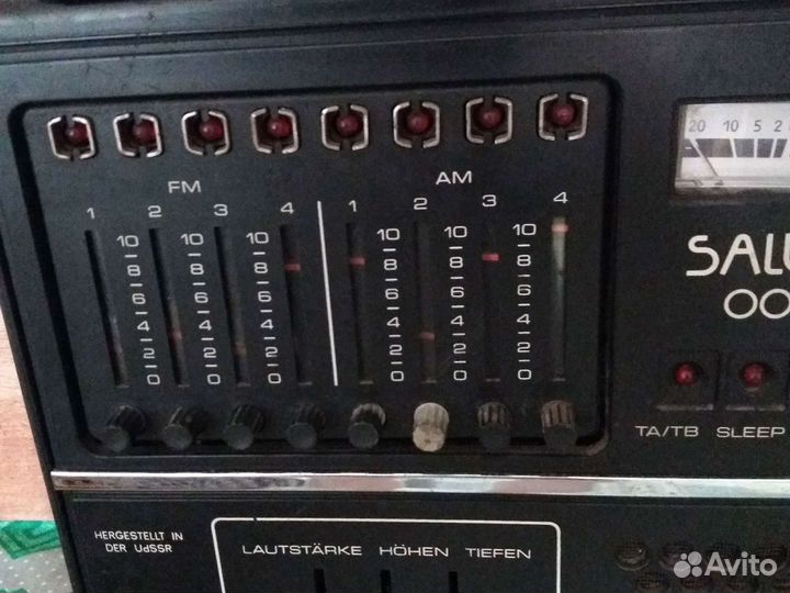 Радиоприемник СССР salut 001