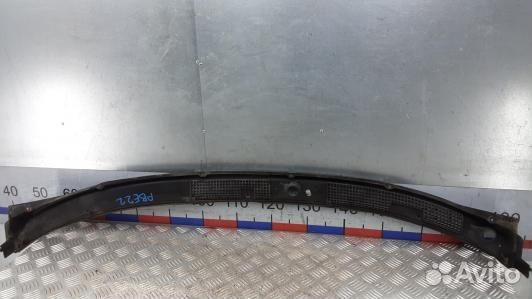 Накладка декоративная (жабо, дождевик) mitsubishi