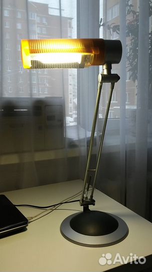 Светильник настольный