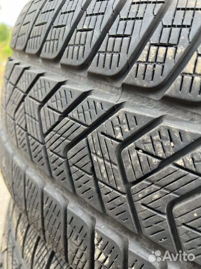 Pirelli Scorpion Winter 265/60 R18