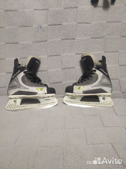 Коньки хоккейные