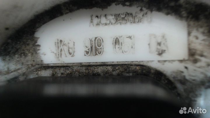 Насос топливный электрический Volkswagen Jetta 6