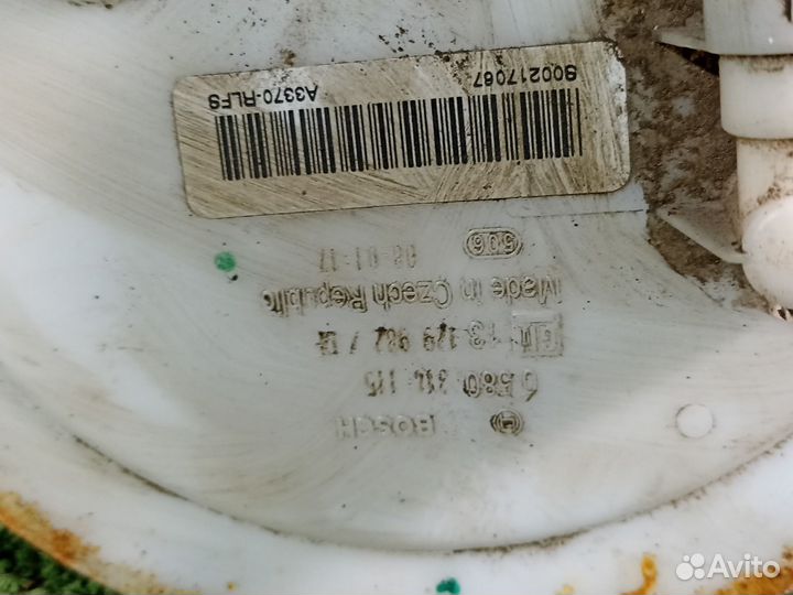 Бензонасос, насос топливный Opel Zafira B