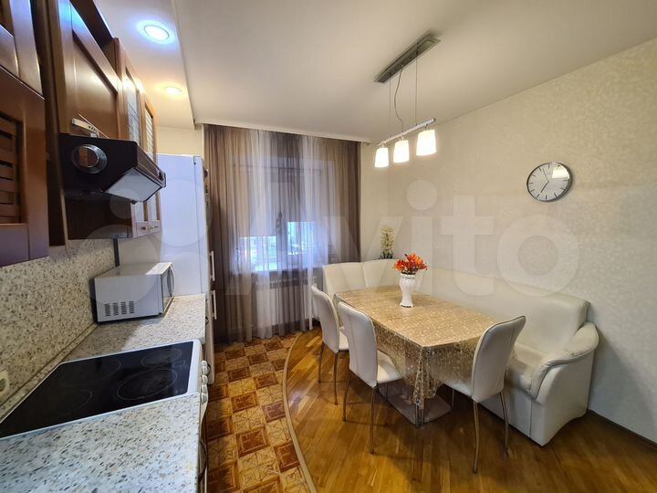 3-к. квартира, 94,5 м², 3/10 эт.