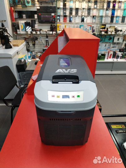 Холодильник автомобильный AVS CC-20WAC 12В/24В/220
