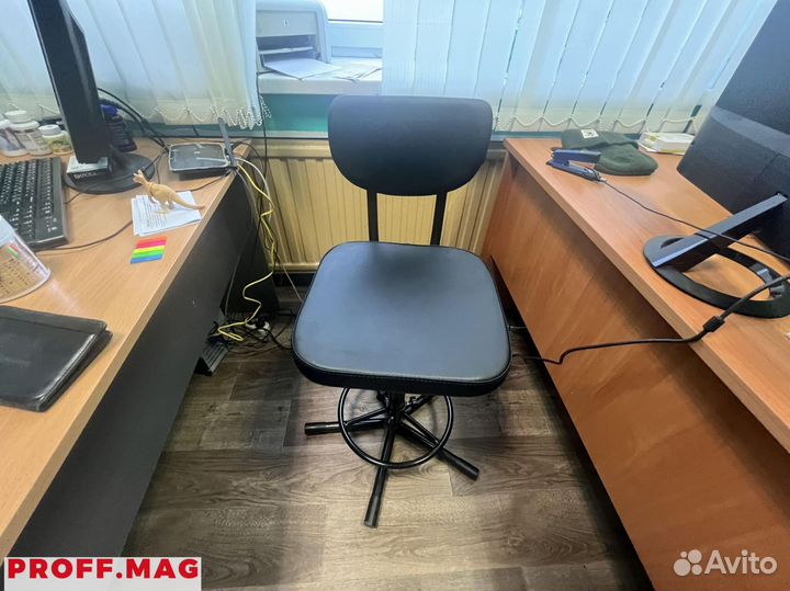 Стул винтовой многофункциональный YT759