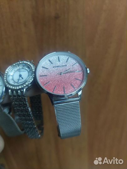 Часы наручные женские