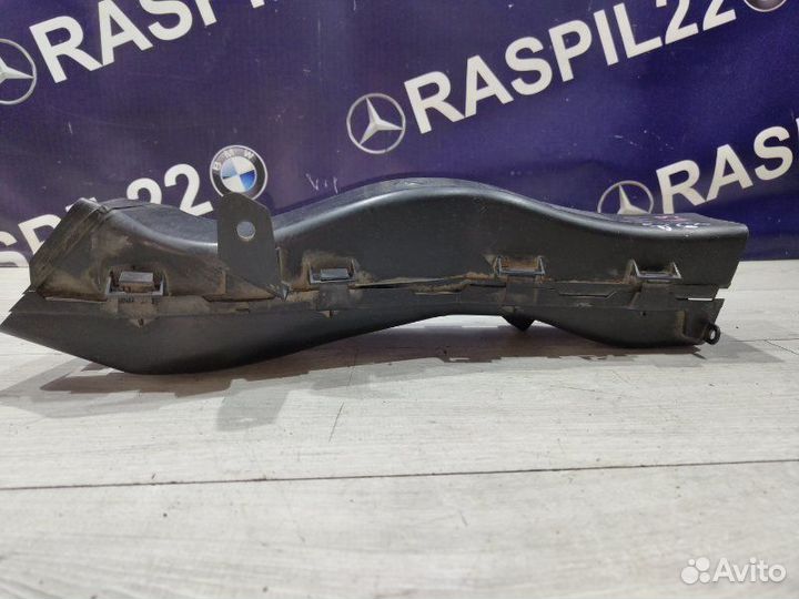 Воздуховод правый Bmw X5 E70 N52B30 09/2009