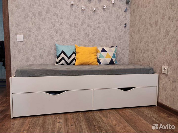 Кровать детская