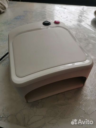 Лампа для ногтей